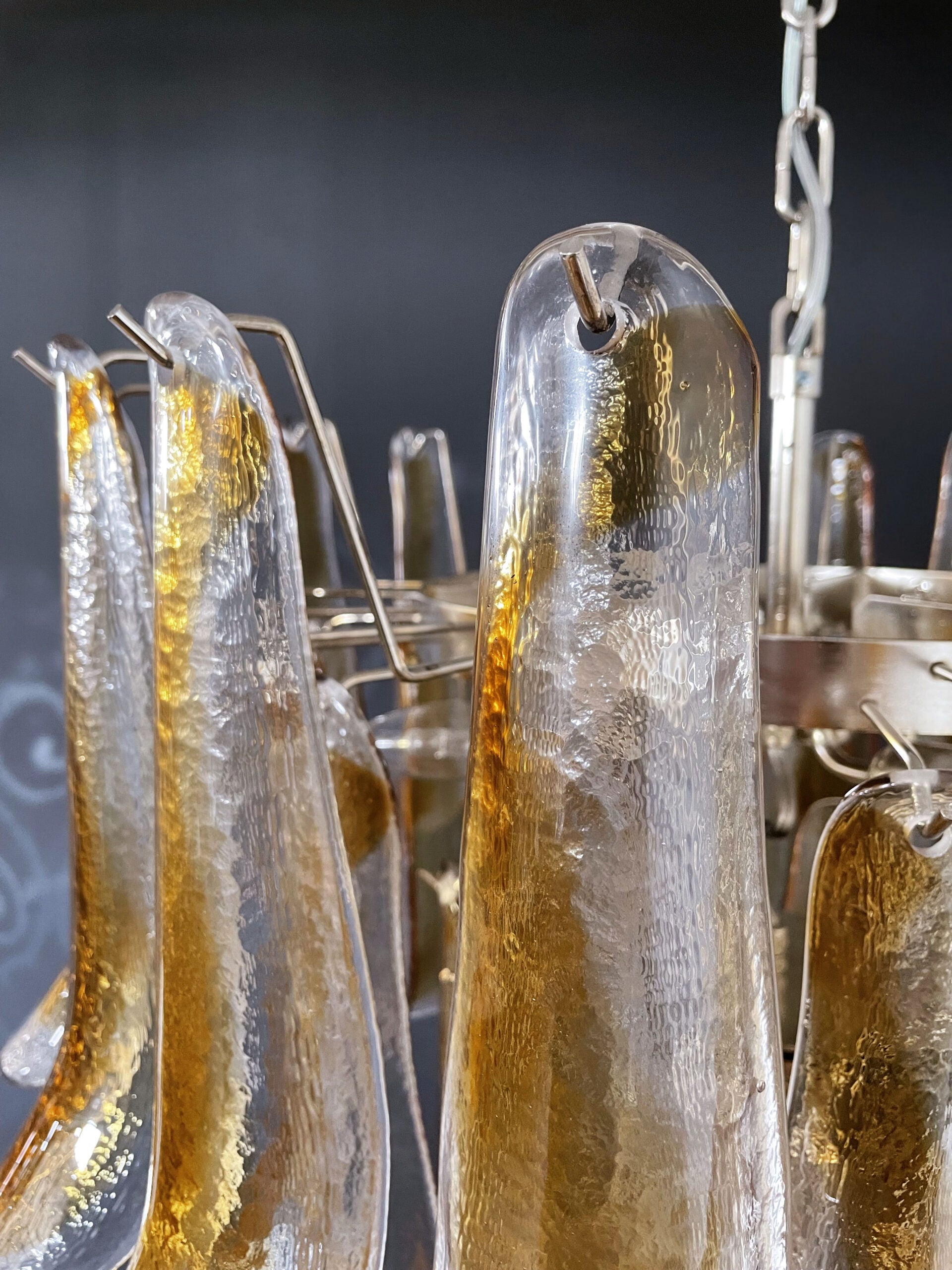 Murano Lysekrone – 52 Gule Konglebladglass – detalj 2 – Murano Classics