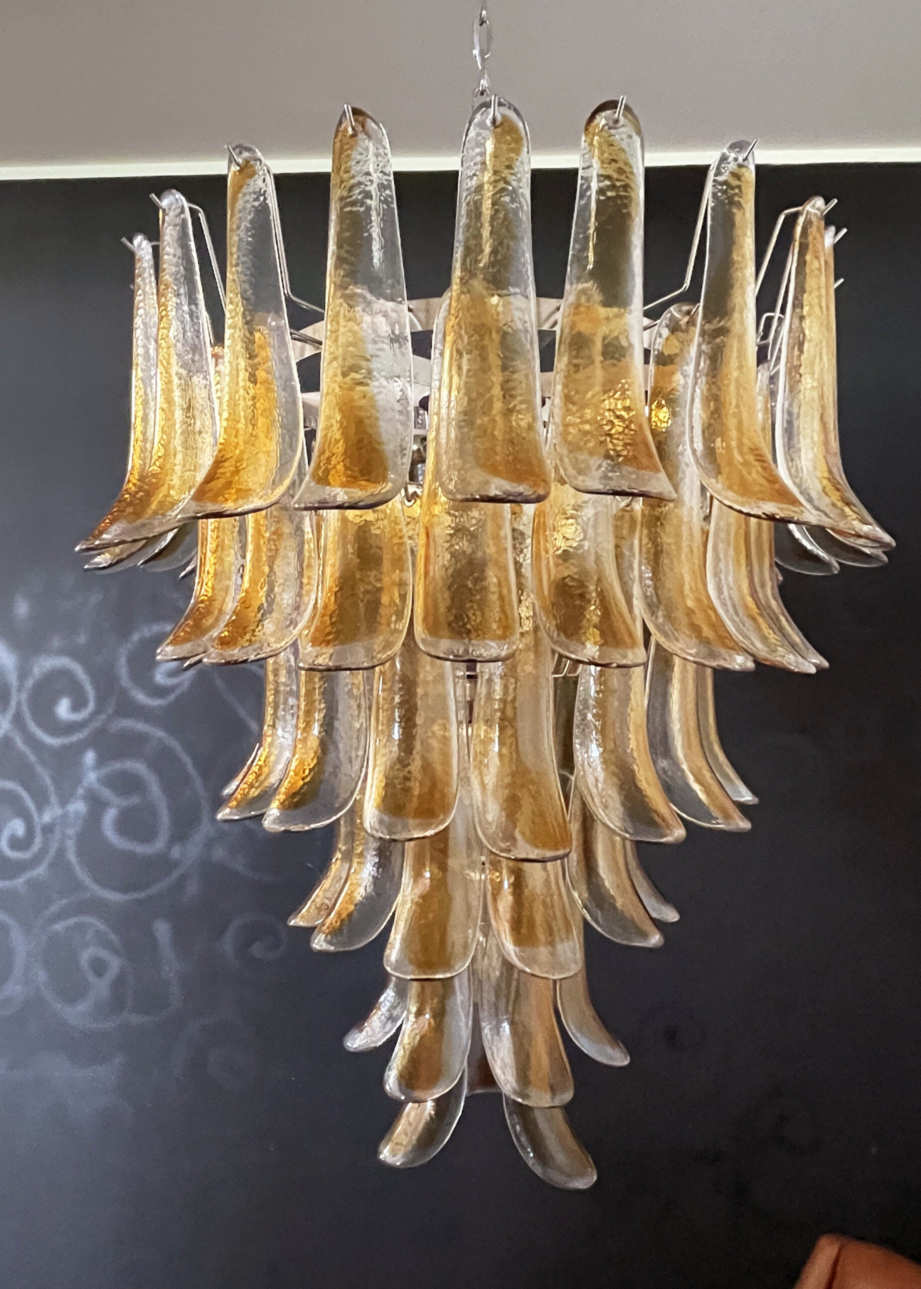 Murano Lysekrone – 75 Gule Konglebladglass – detalj 3 – Murano Classics