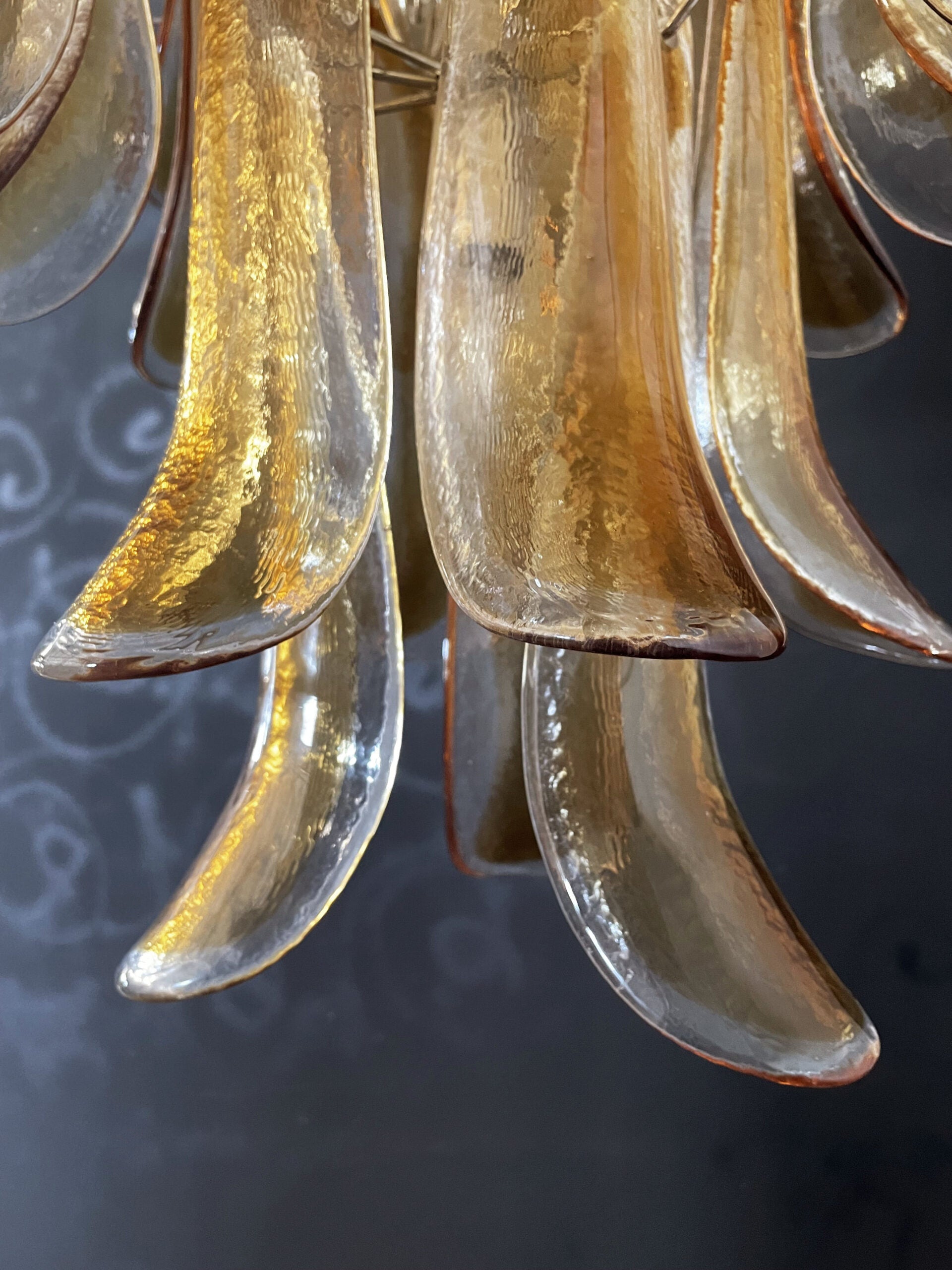 Murano Lysekrone – 75 Gule Konglebladglass – detalj 4 – Murano Classics