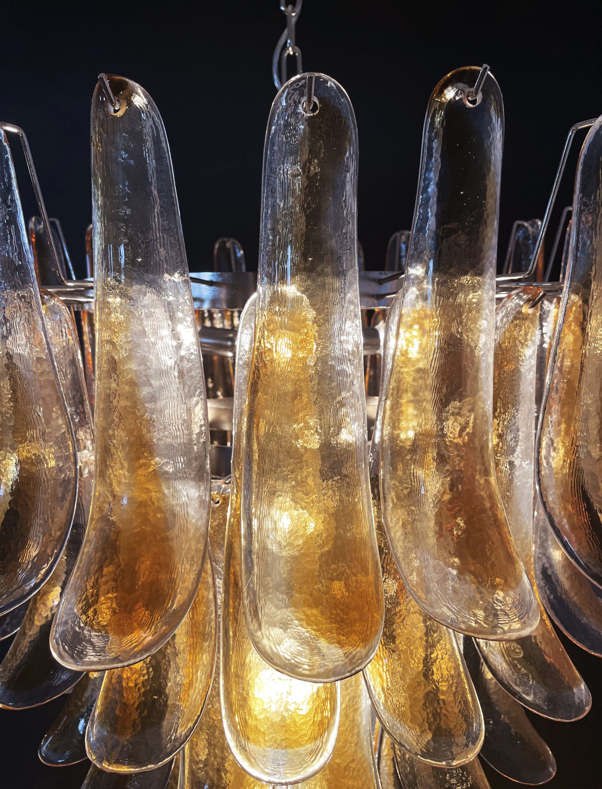 Murano Lysekrone – 75 Gule Konglebladglass – detalj 6 – Murano Classics