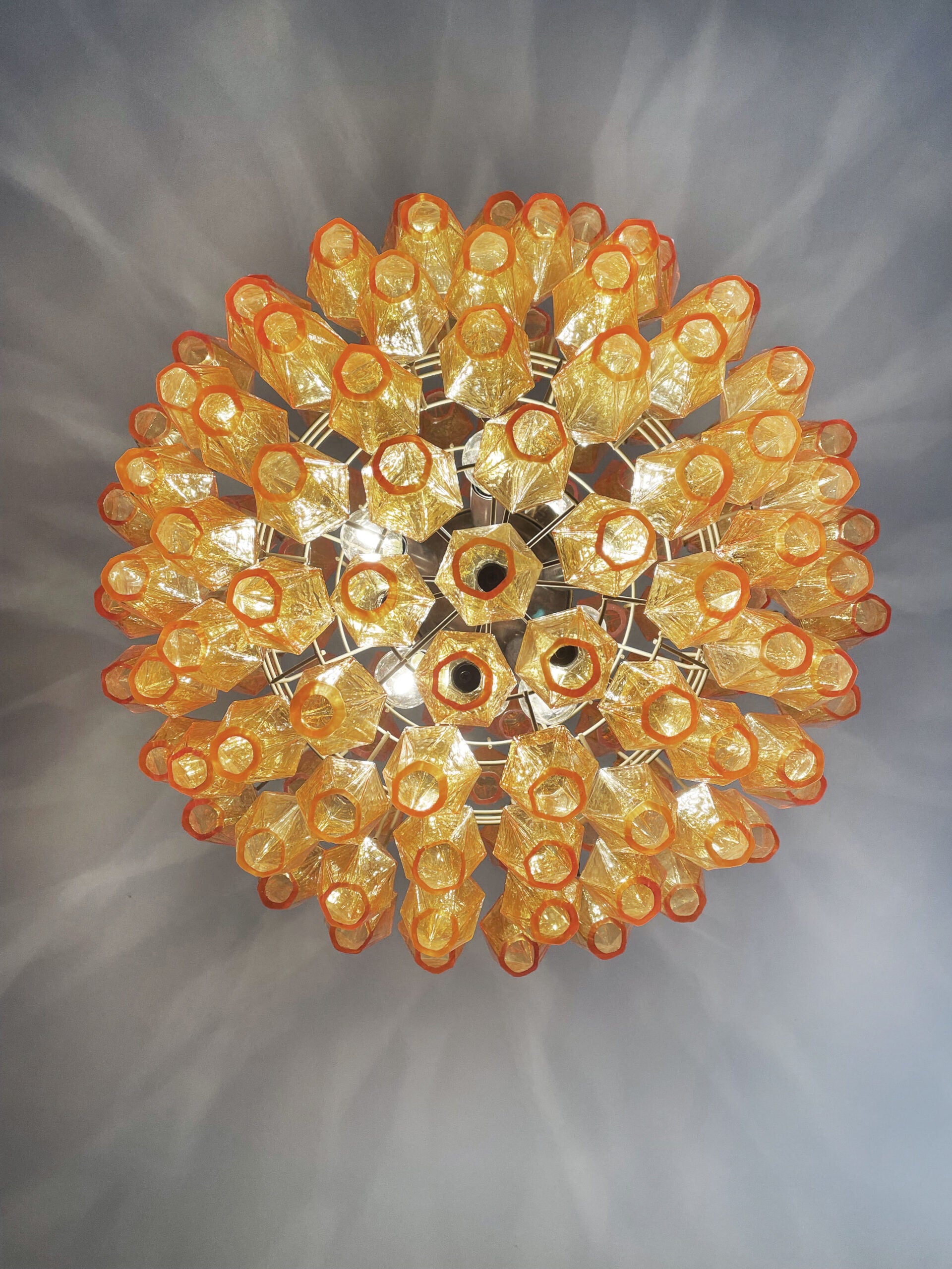 Murano Lysekrone – 140 Gule Poliedriglass – detalj 1 – Murano Classics