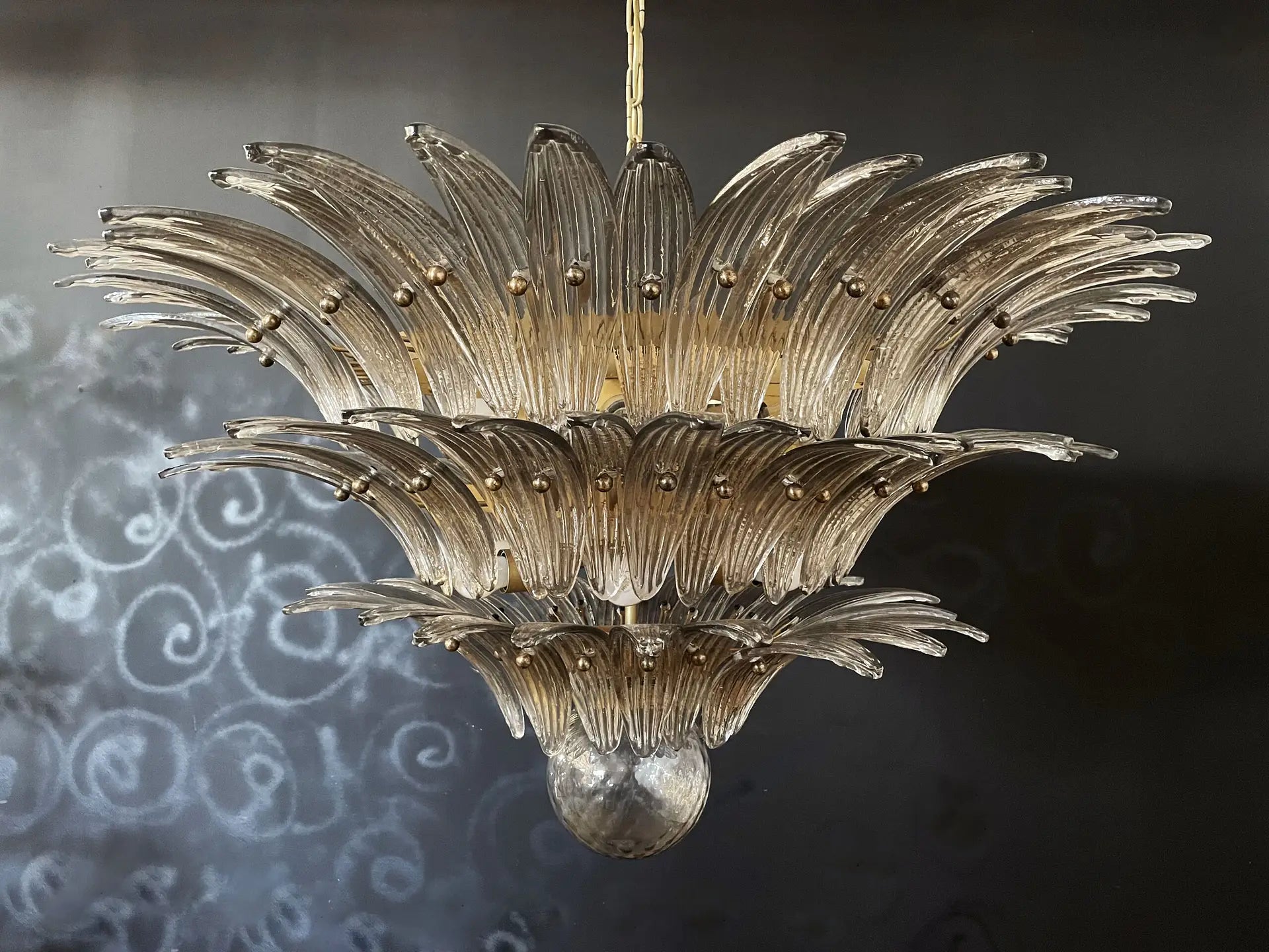 Murano Lysekrone – 104 Røykfargede Palmeglass – detalj 6 – Murano Classics