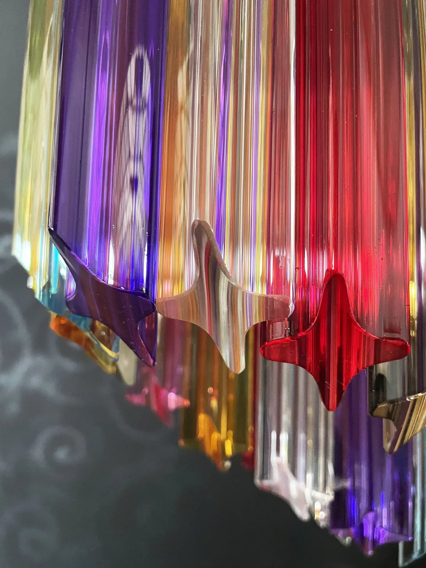 Murano Lysekrone – 60 Multifargede Prismeglass – detalj 5 – Murano Classics