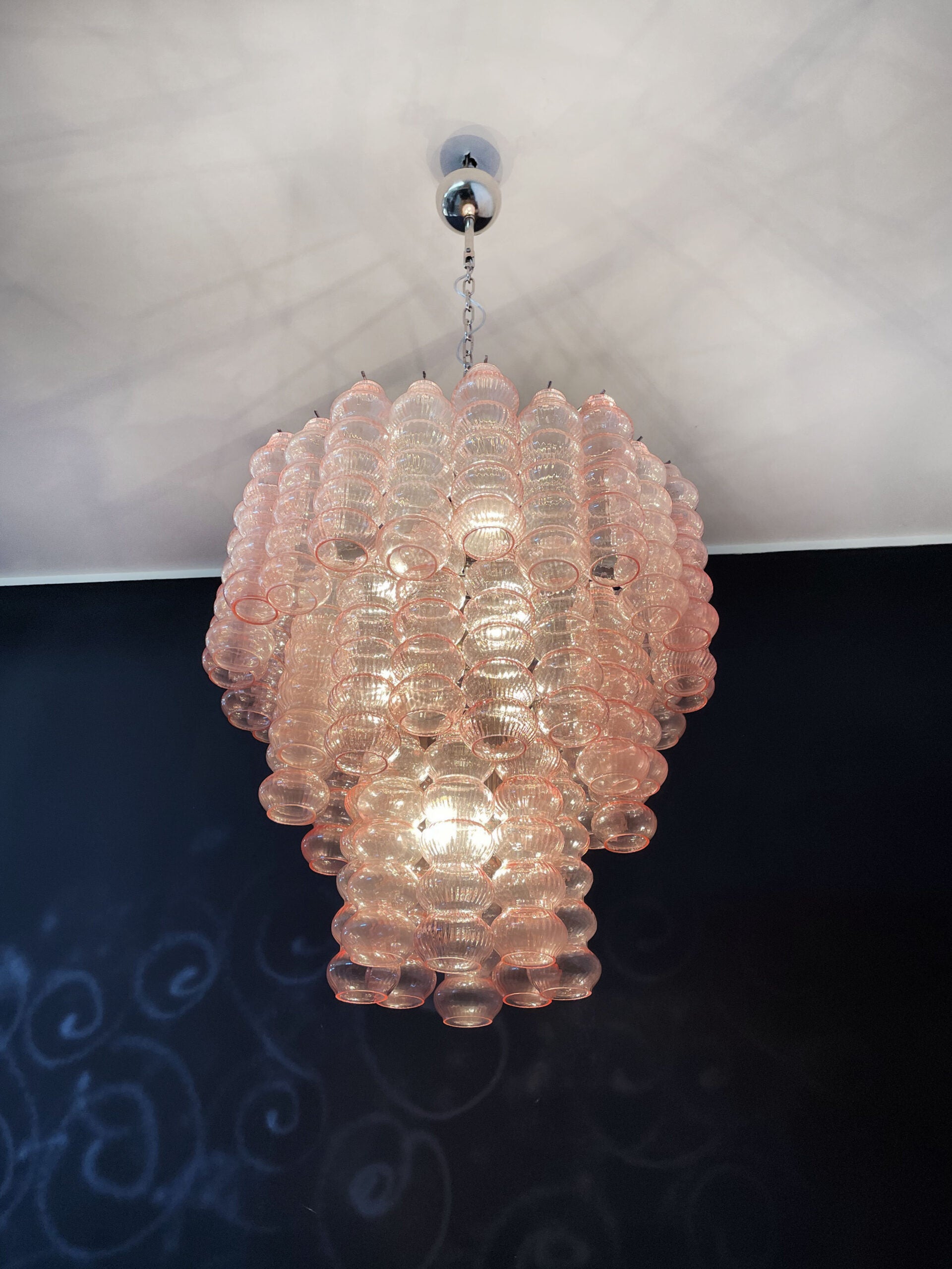Murano Lysekrone – 48 Rosa Glassrør – detalj 2 – Murano Classics
