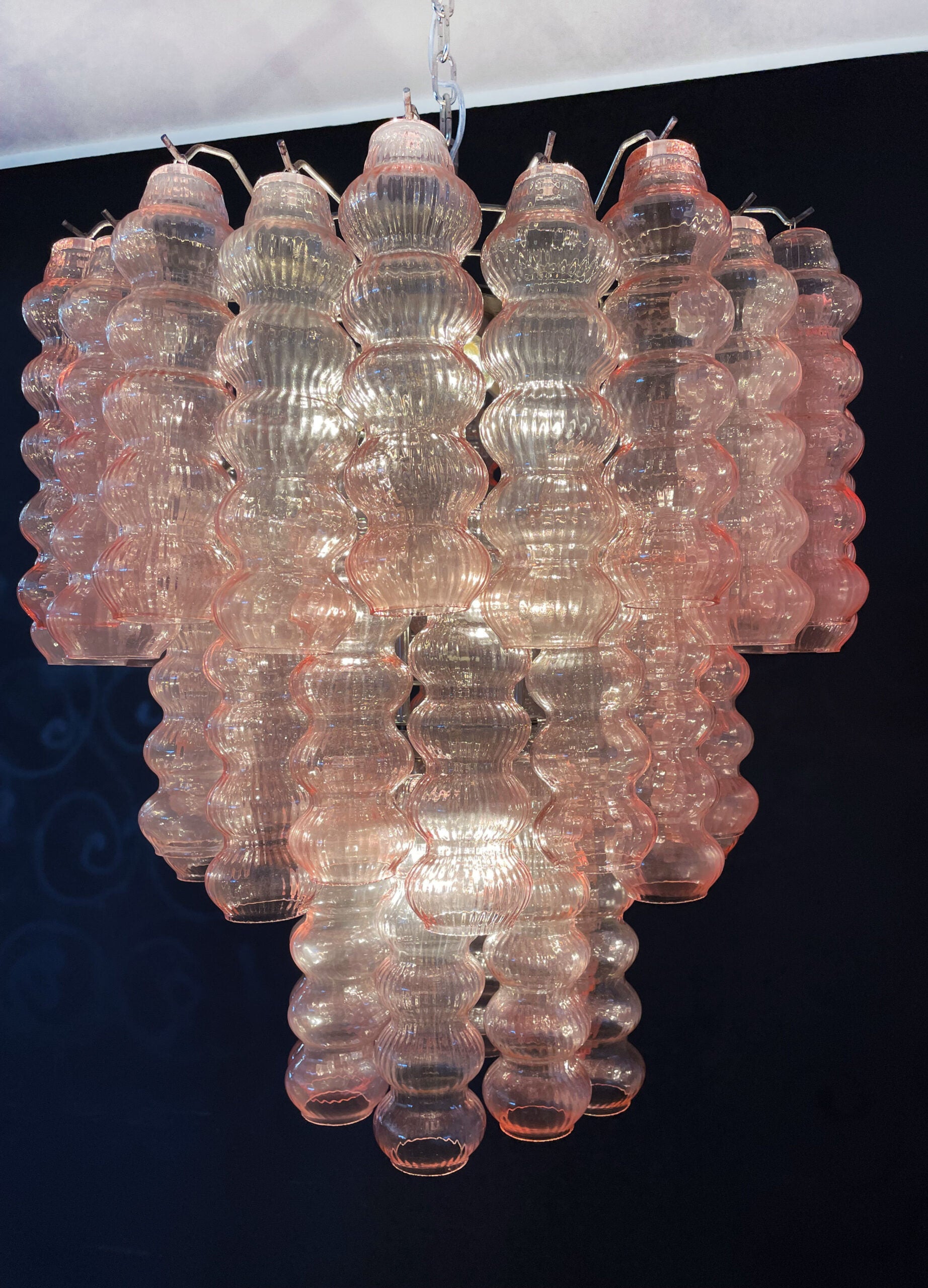 Murano Lysekrone – 48 Rosa Glassrør – detalj 5 – Murano Classics