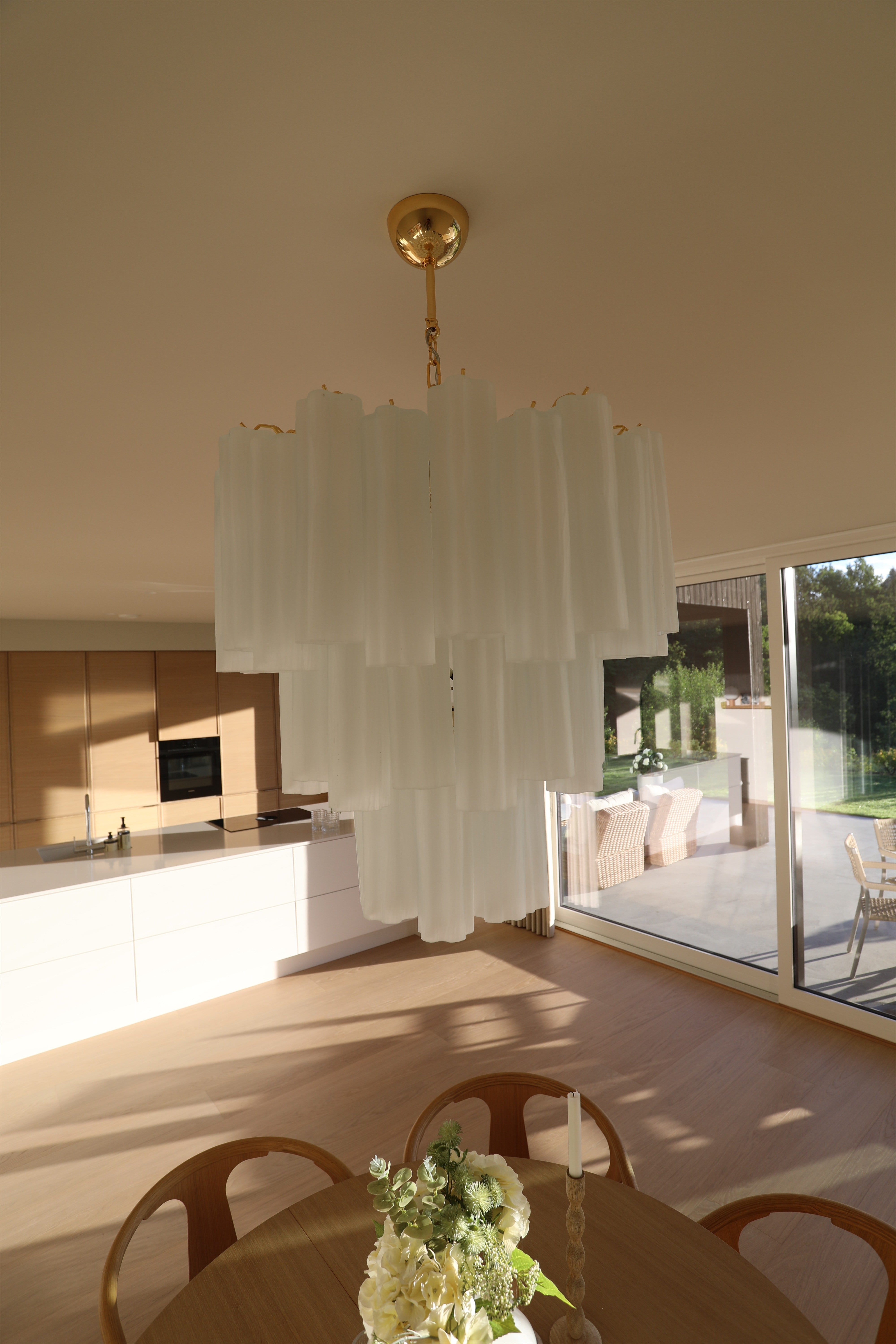 Murano Lysekrone | 48 Matt hvite Glassrør