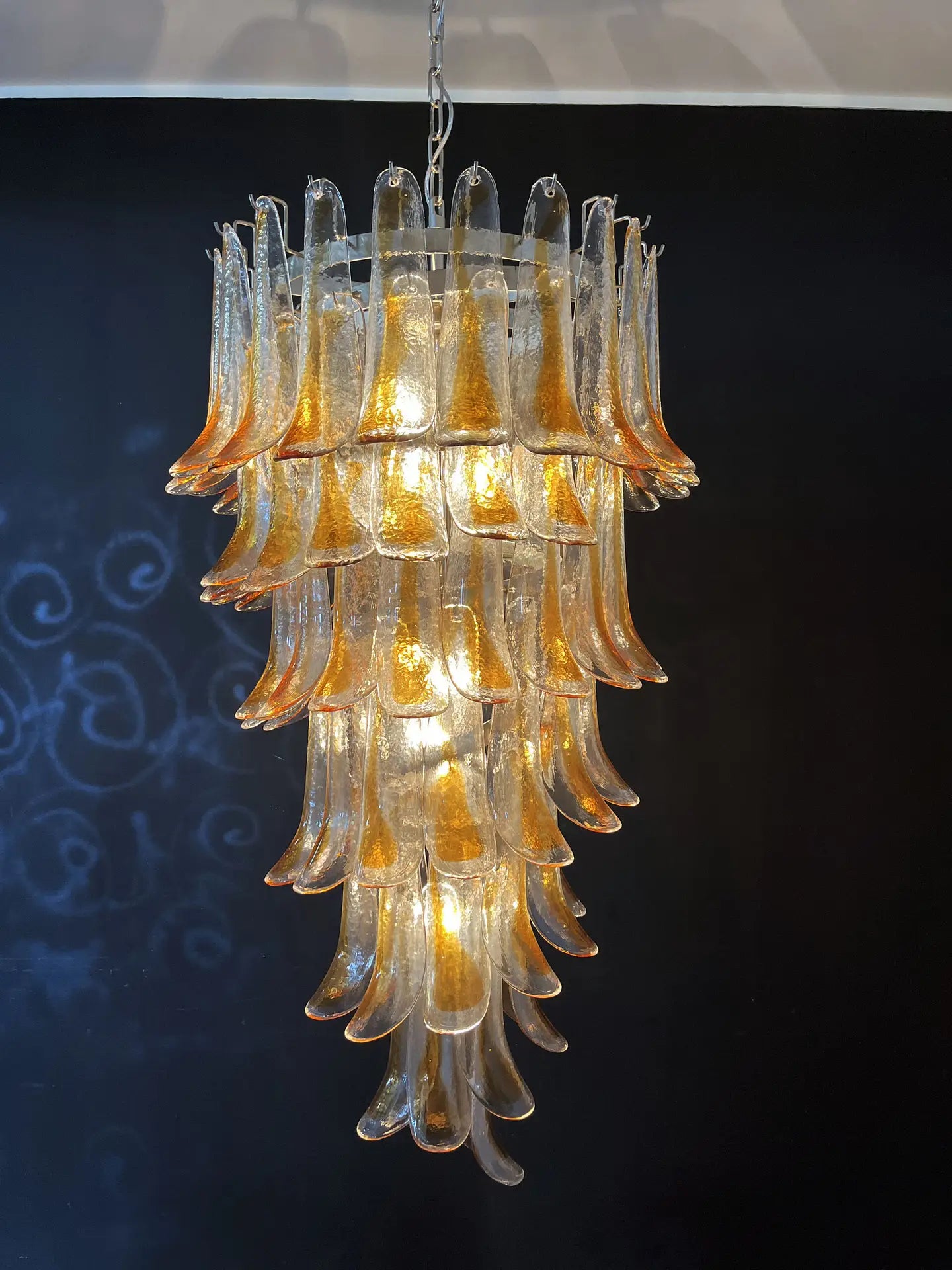 Murano Lysekrone – 83 Klare og Gule Konglebladglass – detalj 5 – Murano Classics
