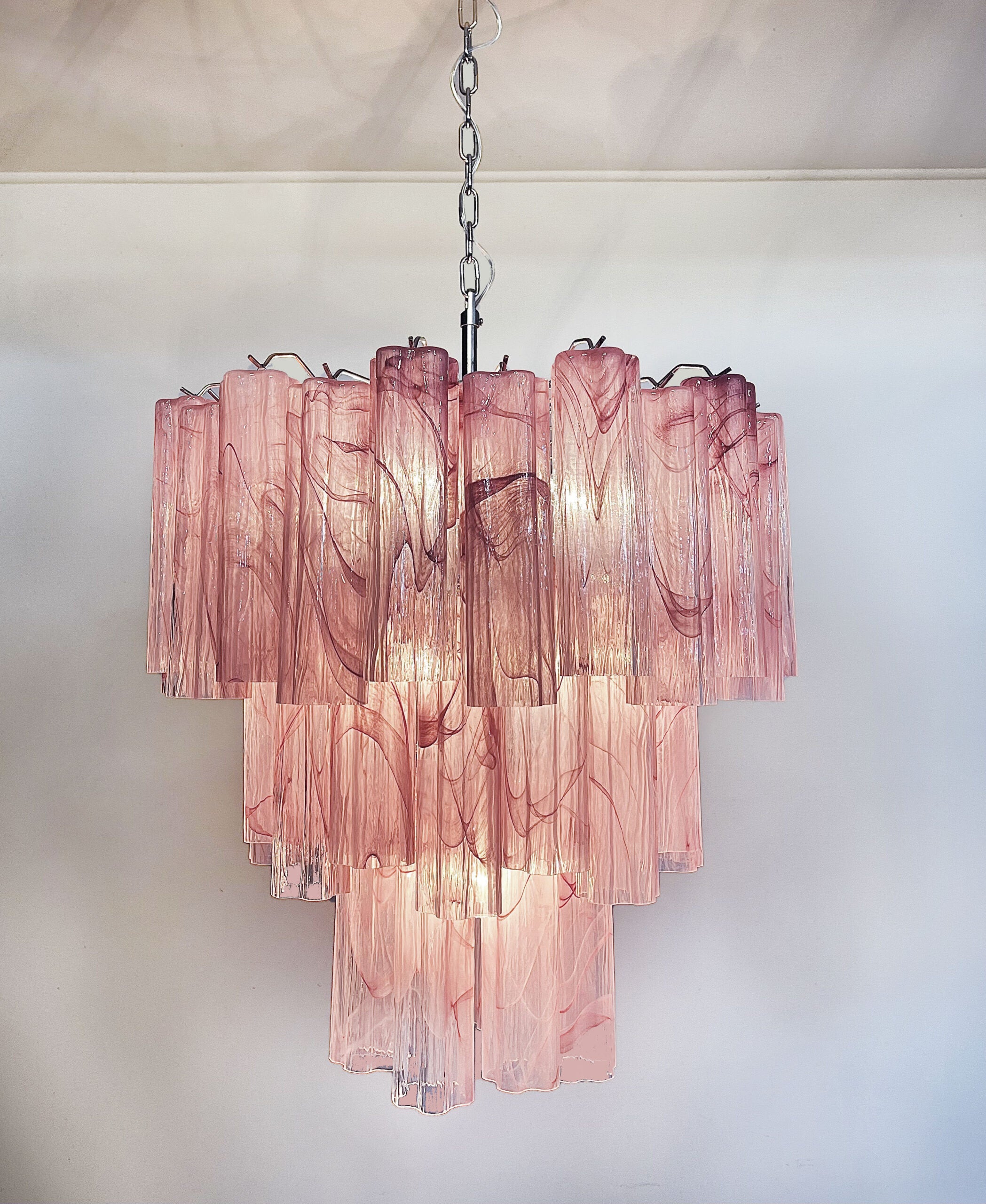 Murano Lysekrone | 48 Rosa Alabaster Glassrør