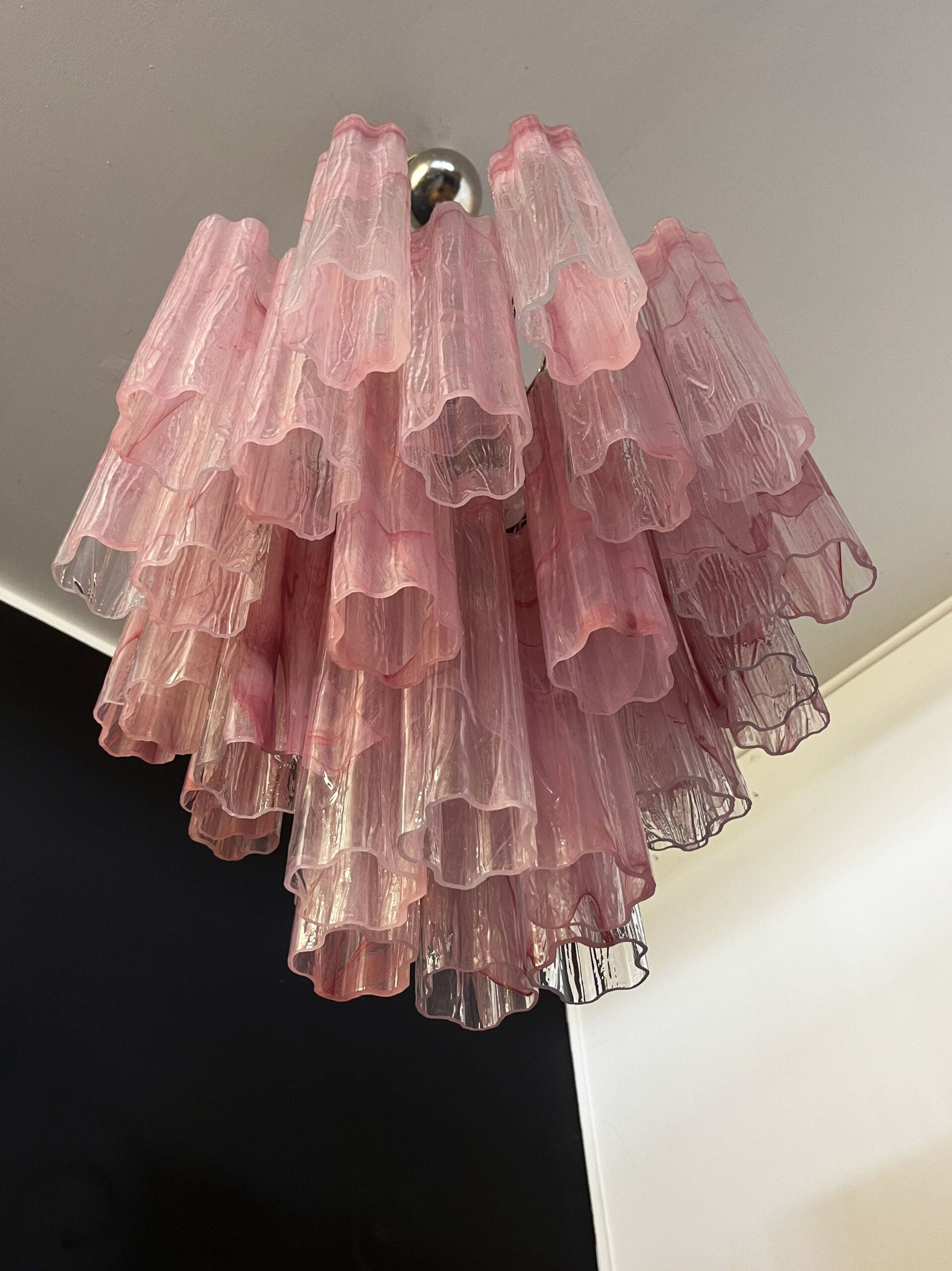 Murano Lysekrone – 36 Rosa Alabaster Glassrør – detalj 2 – Murano Classics