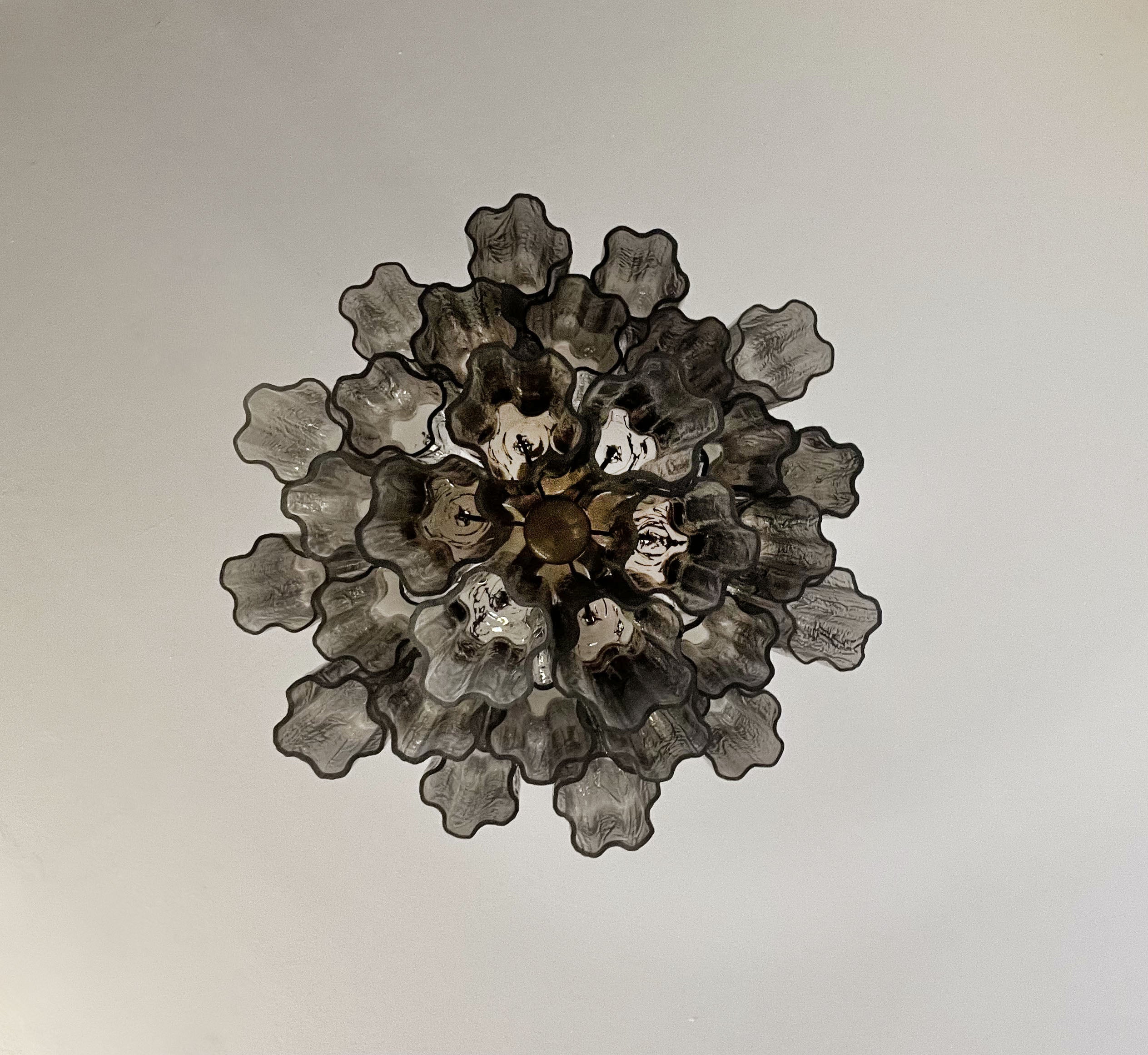 Murano Lysekrone – 30 Røykfargede Glassrør – detalj 1 – Murano Classics
