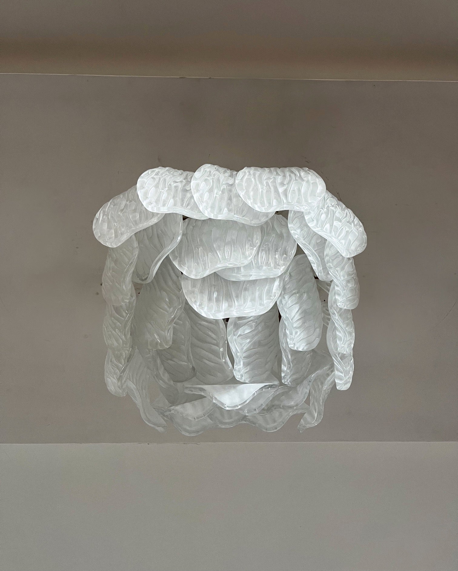 Murano Lysekrone – 32 Gule Konglebladglass – detalj 1 – Murano Classics