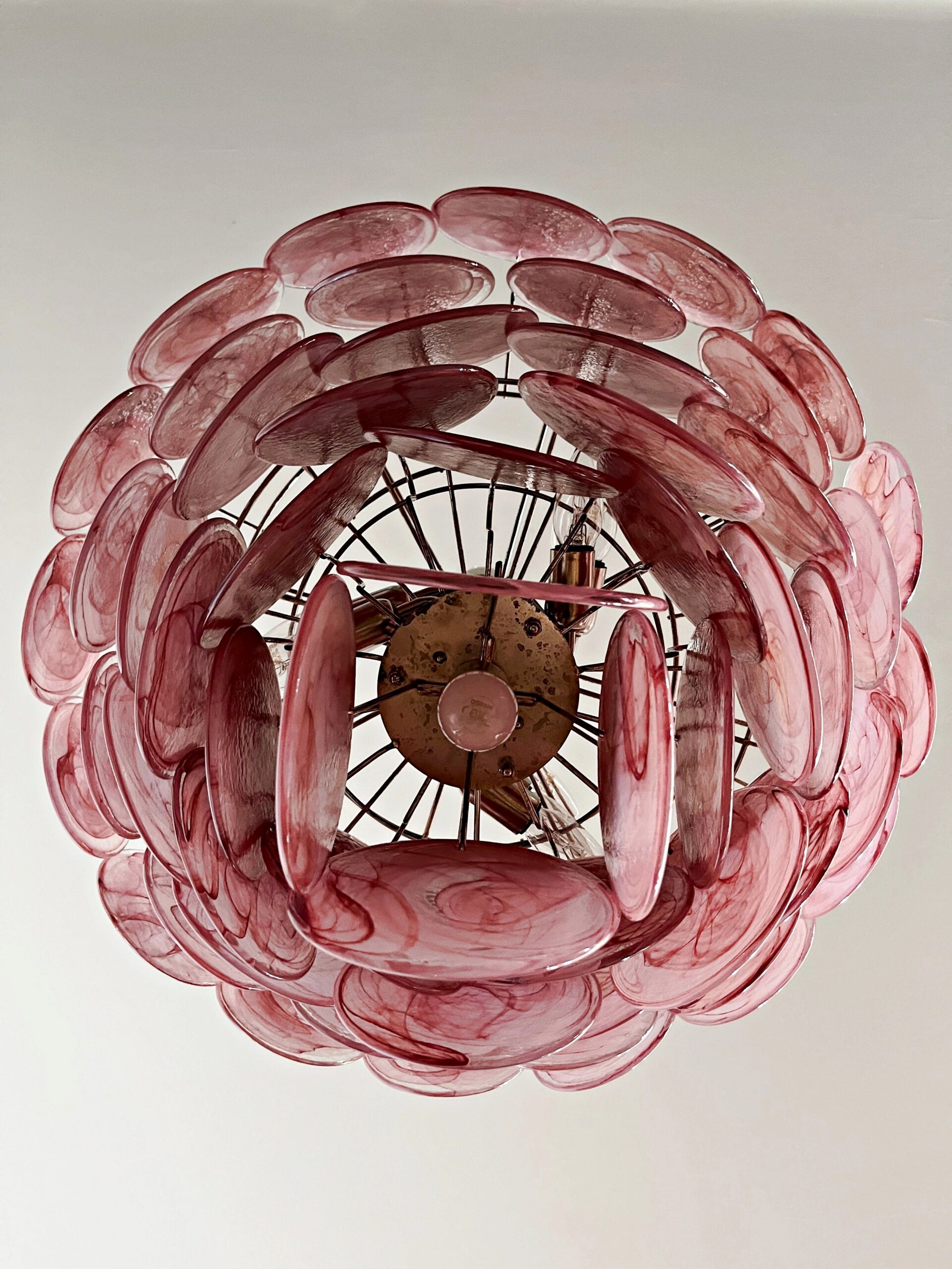Murano Lysekrone – 57 Rosa Glassdisker – detalj 1 – Murano Classics