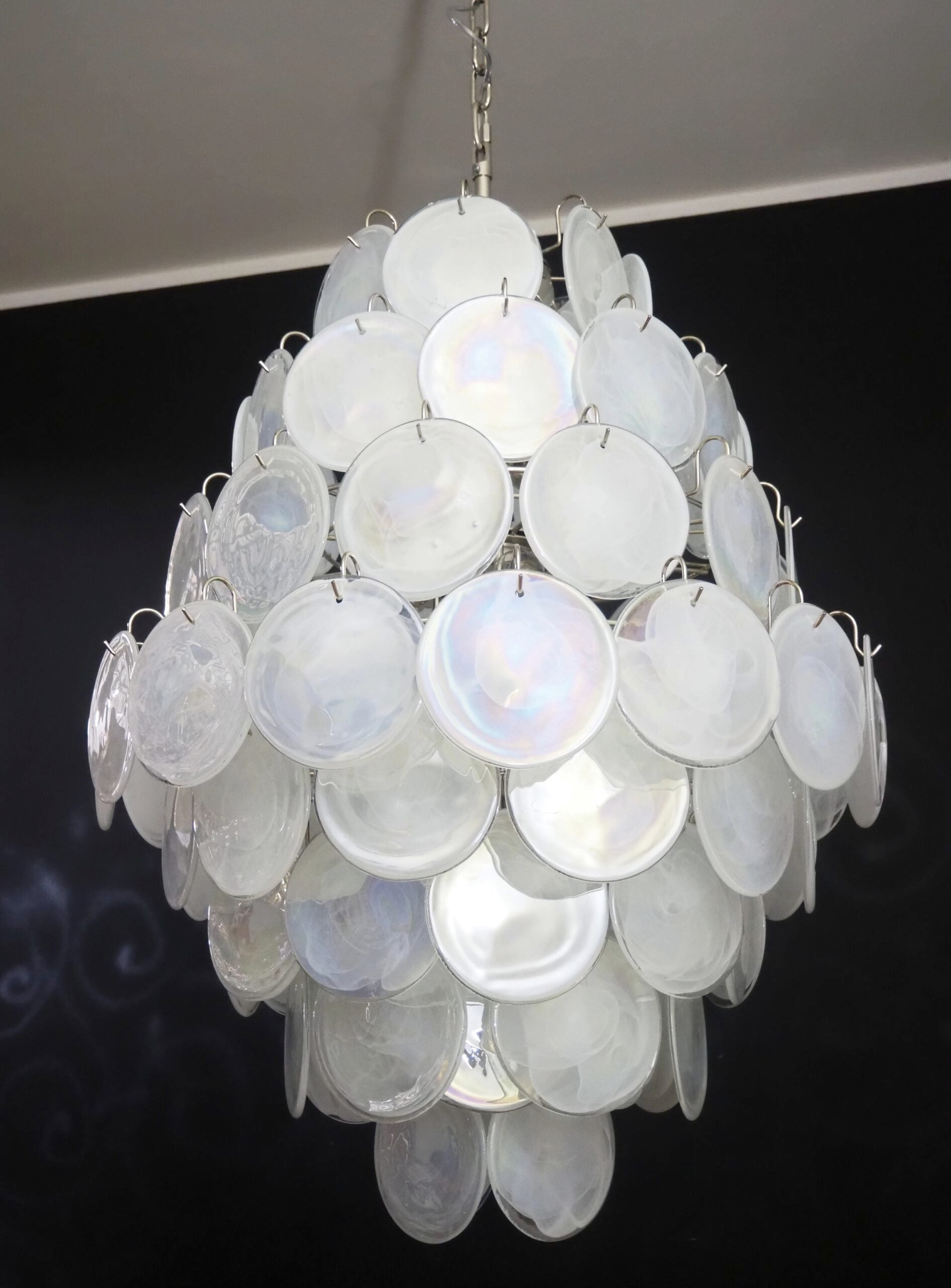 Murano Lysekrone – 87 Hvite Glassdisker – detalj 4 – Murano Classics