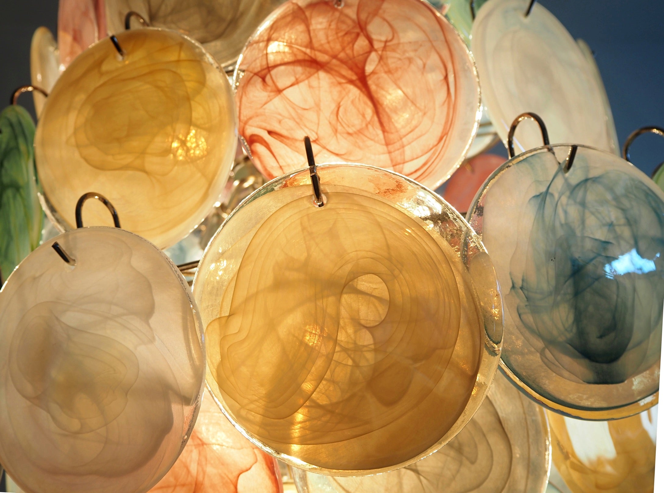 Murano Lysekrone – 87 Multifargede Glassdisker – detalj 7 – Murano Classics
