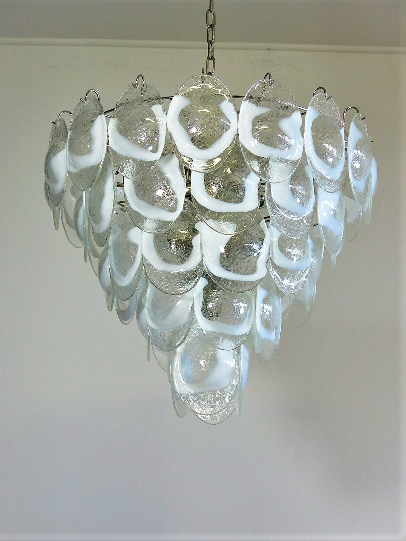 Murano Lysekrone – 50 Hvite Klare Konglebladglass – detalj 3 – Murano Classics