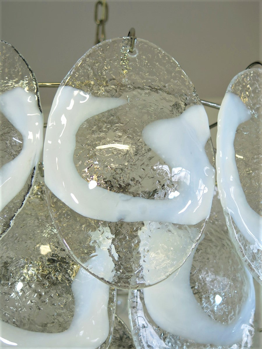 Murano Lysekrone – 50 Hvite Klare Konglebladglass – detalj 4 – Murano Classics
