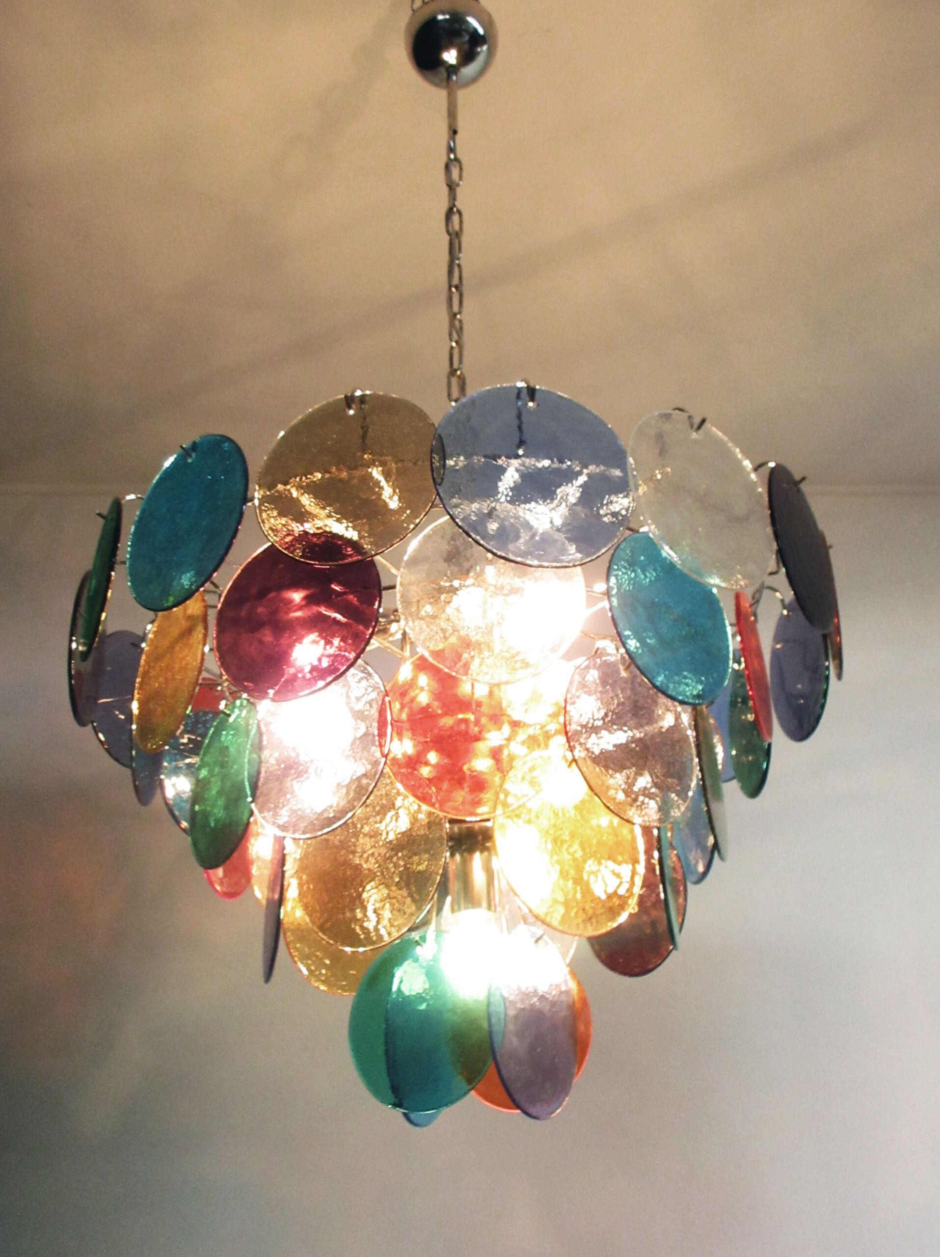 Murano Lysekrone – 50 Multifargede Glassdisker – detalj 11 – Murano Classics
