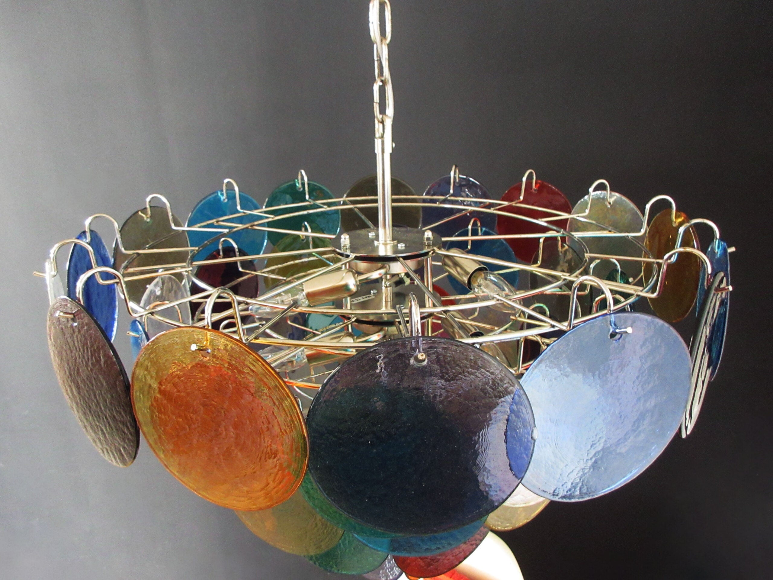Murano Lysekrone – 50 Multifargede Glassdisker – detalj 6 – Murano Classics