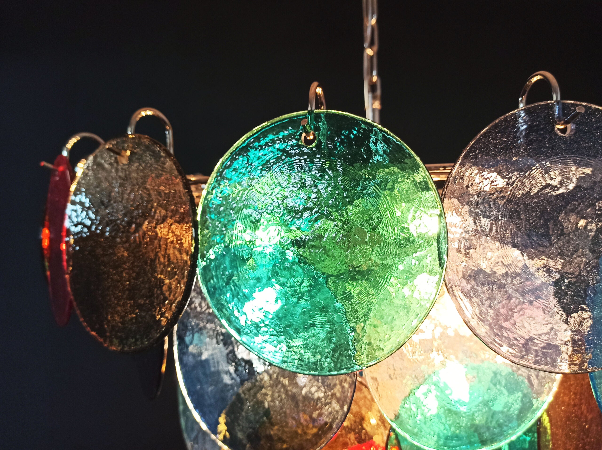 Murano Lysekrone – 57 Multifargede Glassdisker – detalj 2 – Murano Classics