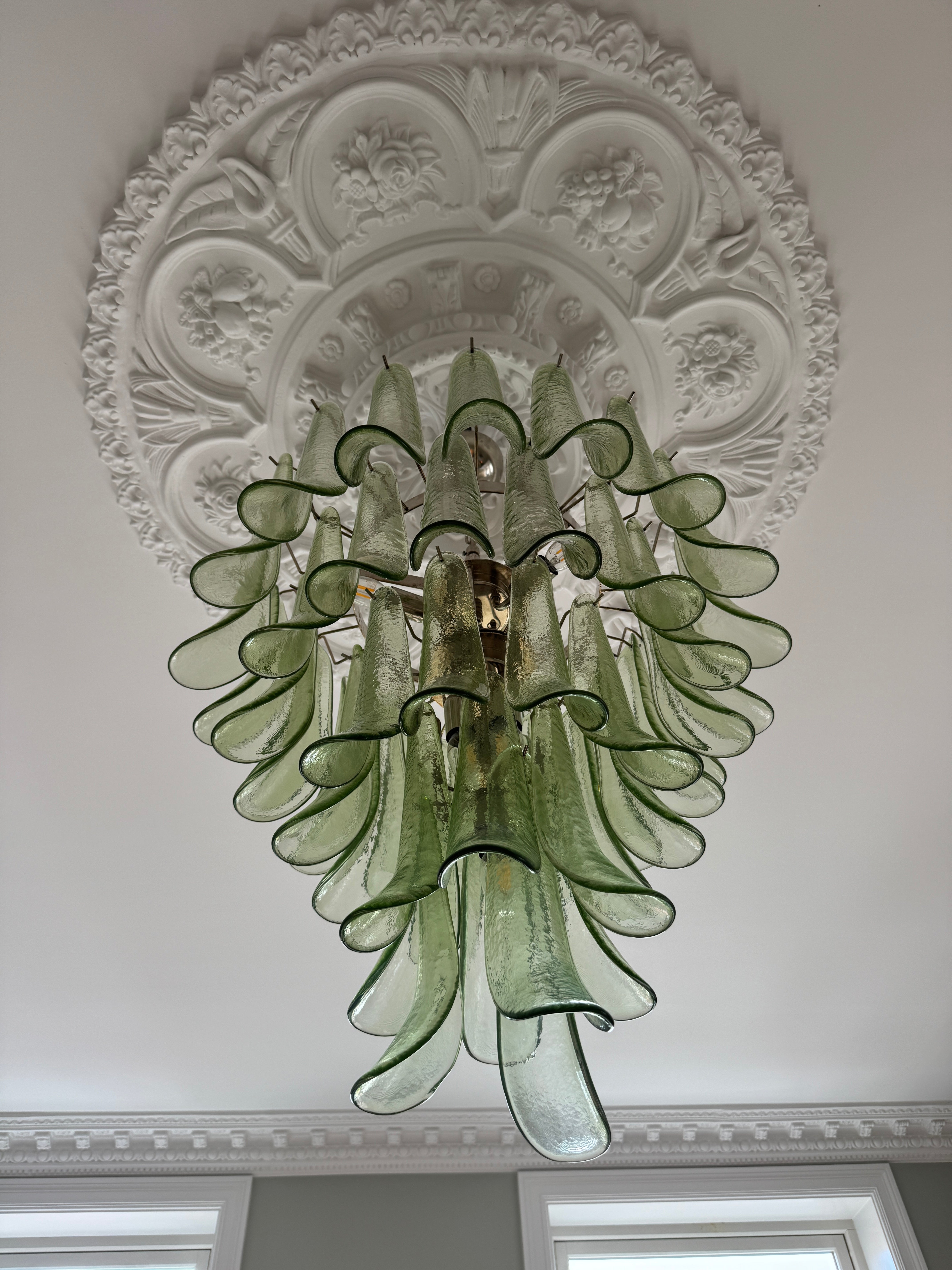 Murano Lysekrone | 52 Grønne Konglebladglass