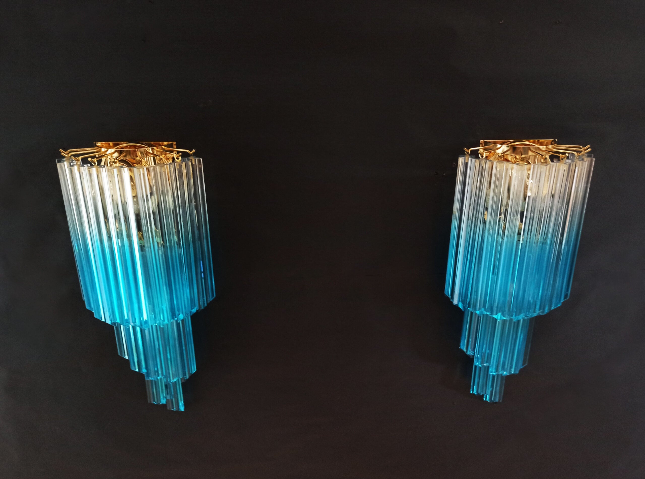 Murano Vegglampe | 32 Klare Blå Prismeglass | 2 stk