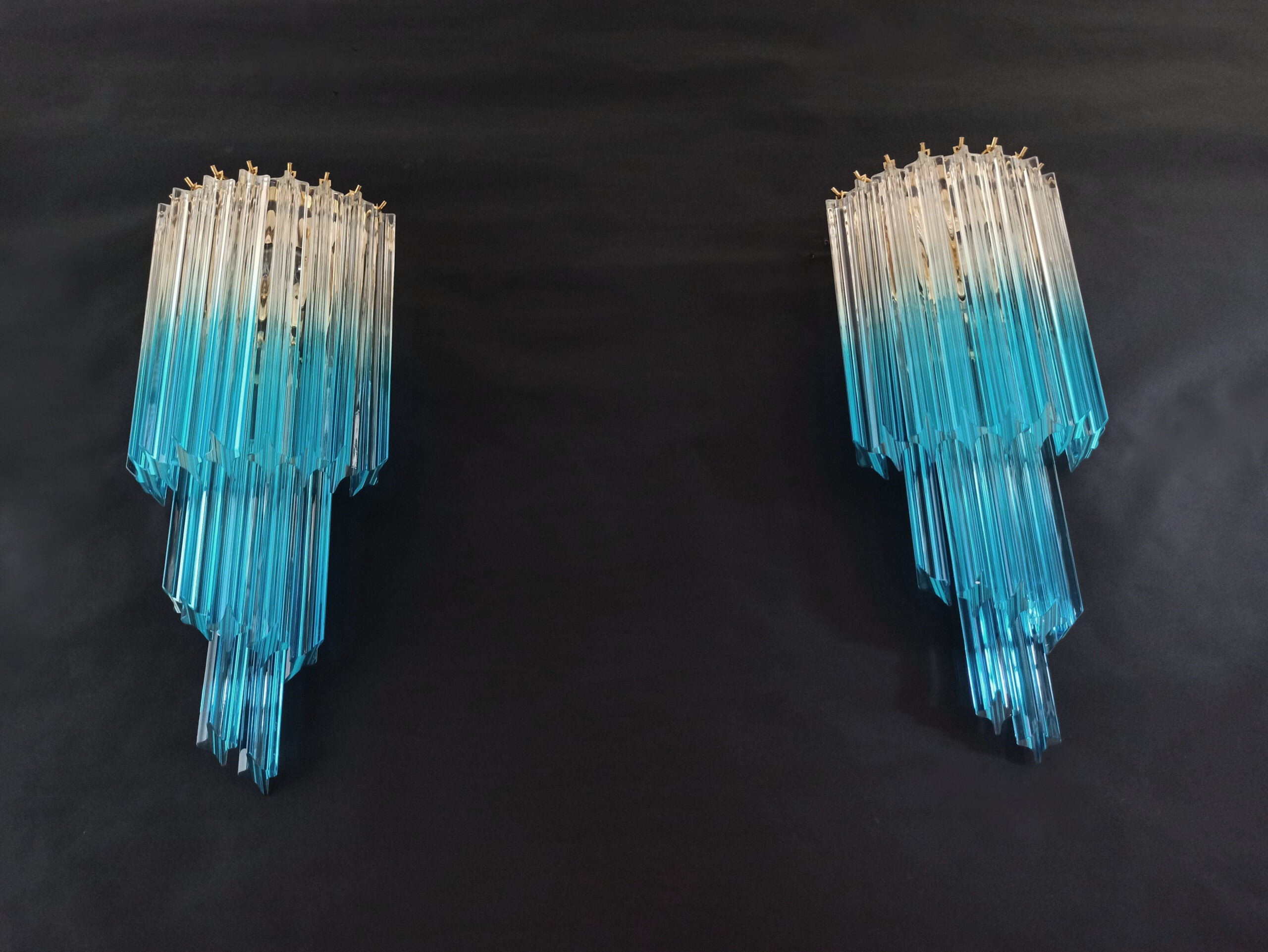 Murano Vegglampe | 32 Klare Blå Prismeglass | 2 stk