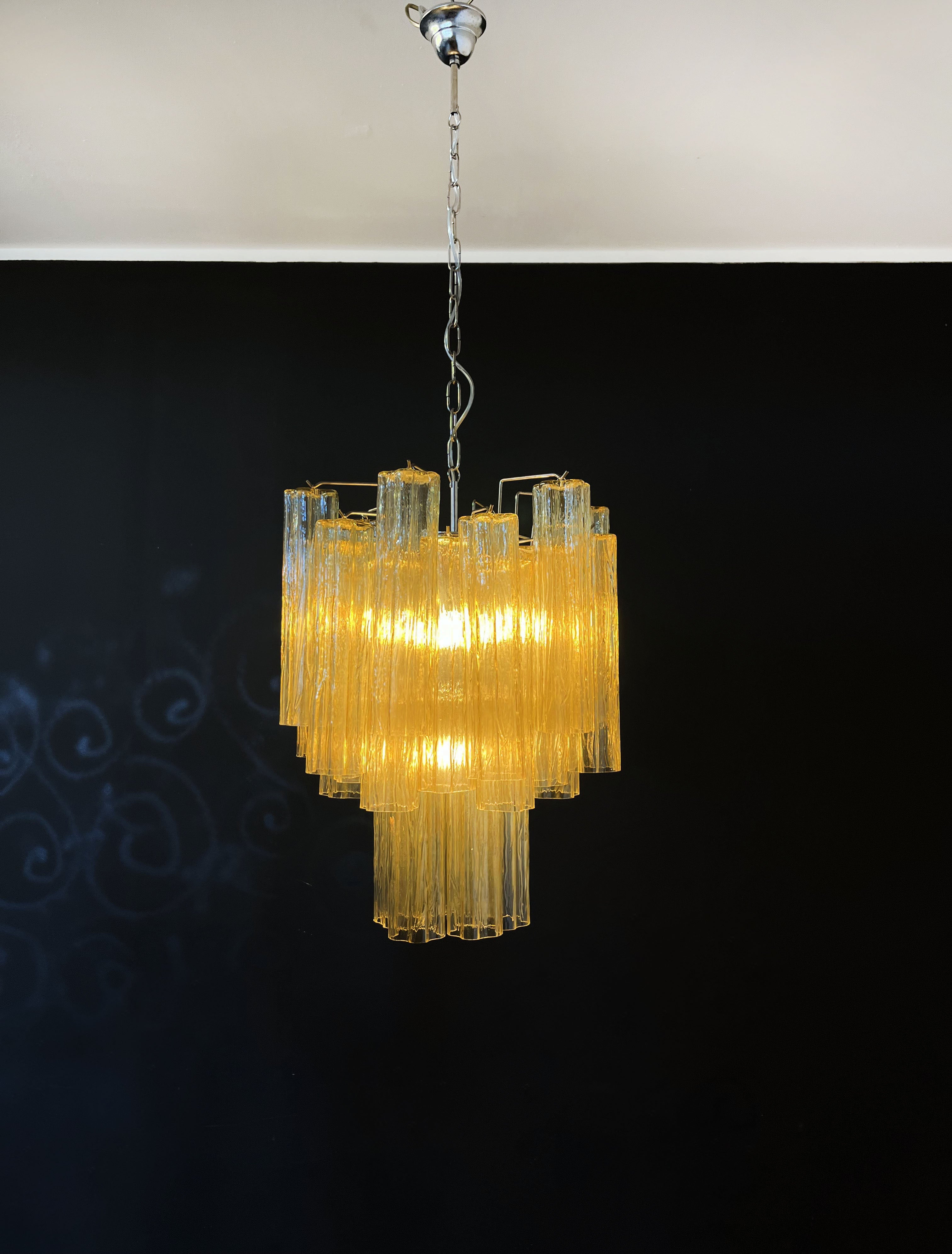 Murano Lysekrone – 30 Gule Glassrør – detalj 3 – Murano Classics